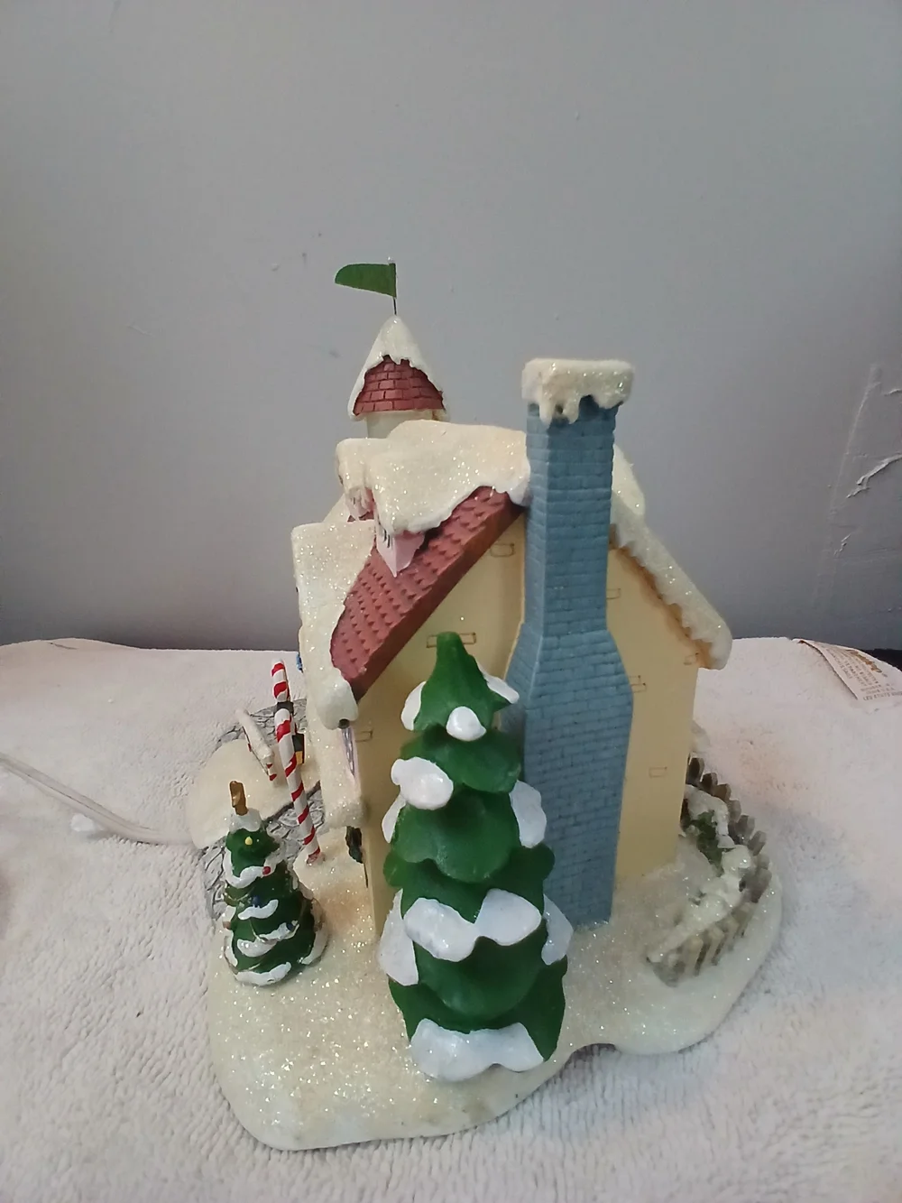 Santa's Workshop Light-Up Holiday Village House - Cream and Red